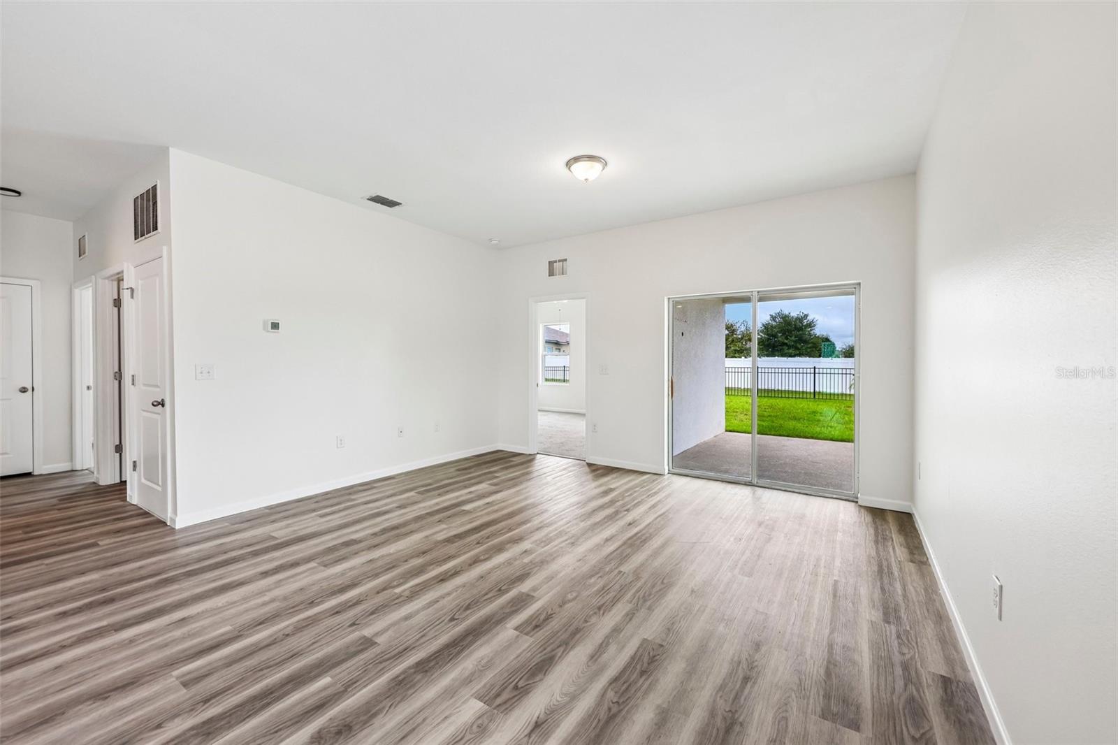 1005 WANDERER DR — photo 10