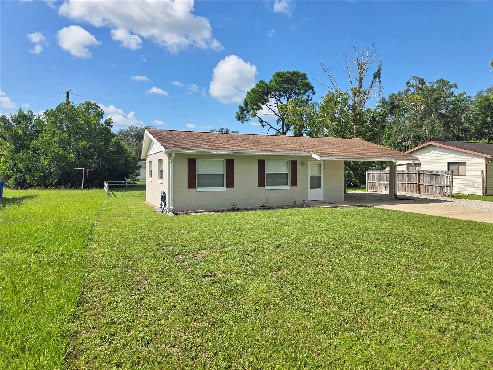 185 E LAKE MARY AVE — photo 2