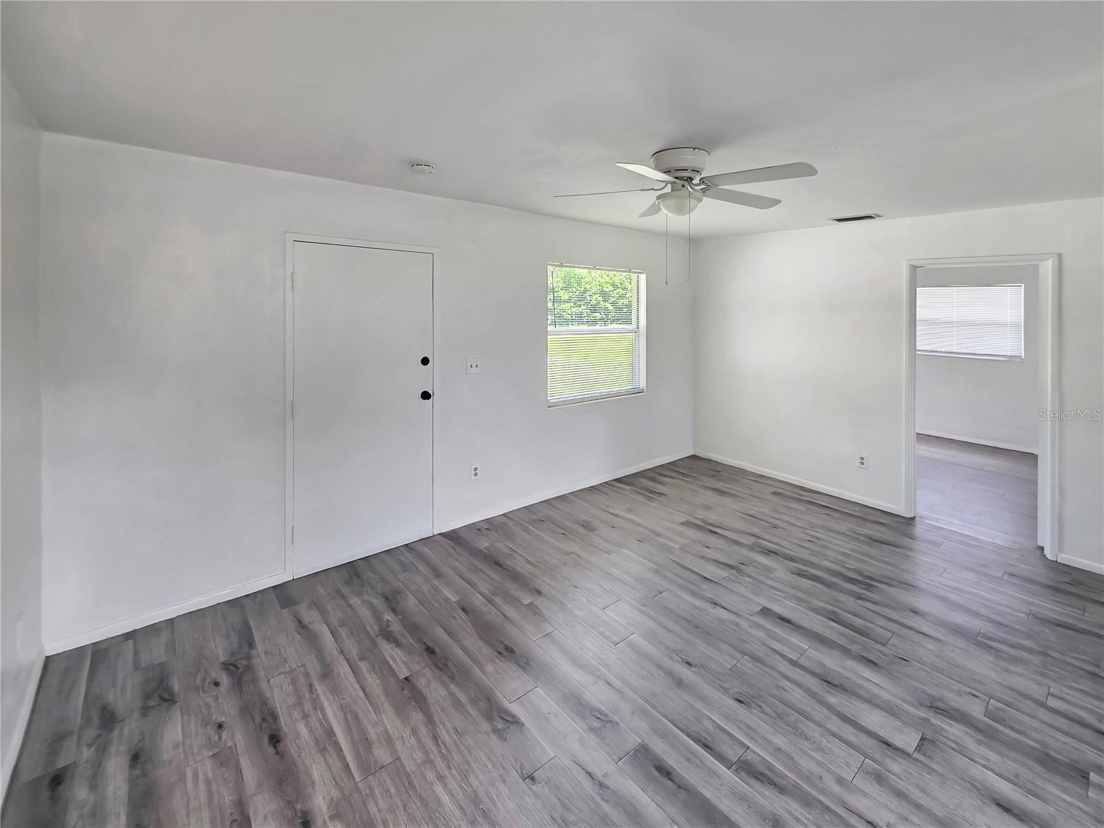 185 E LAKE MARY AVE — photo 7