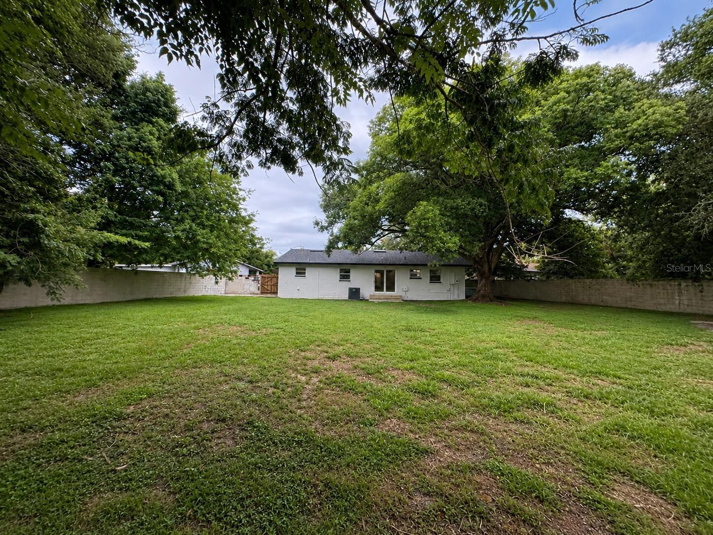 2310 W LISA CT — photo 3