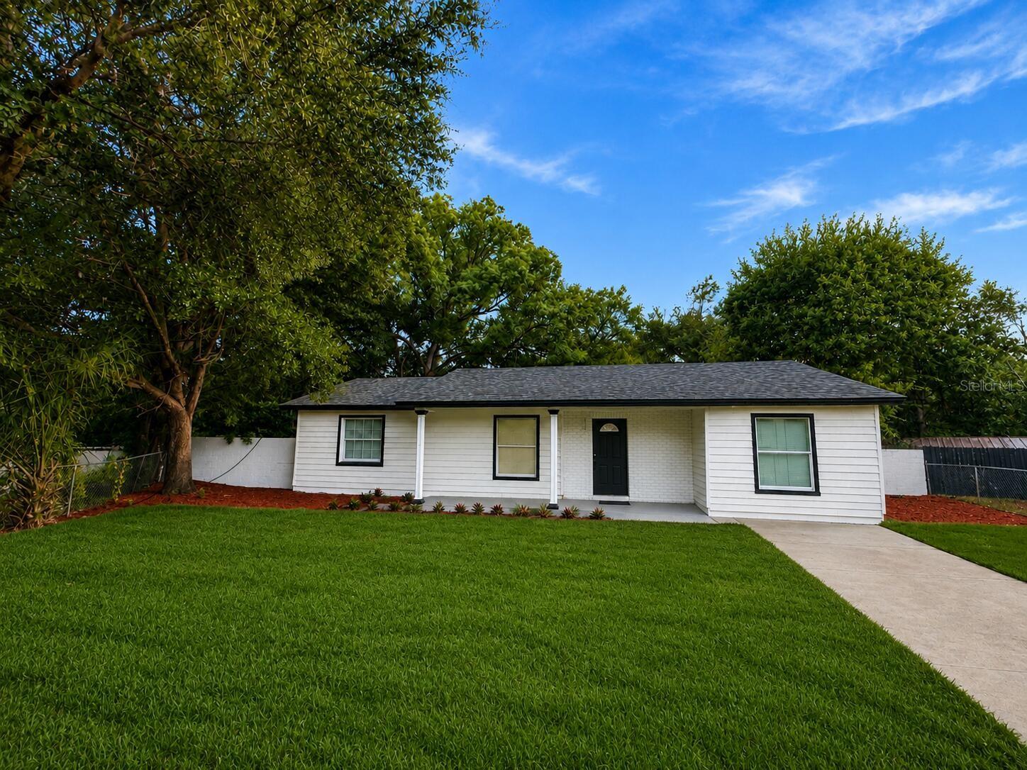 2310 W LISA CT