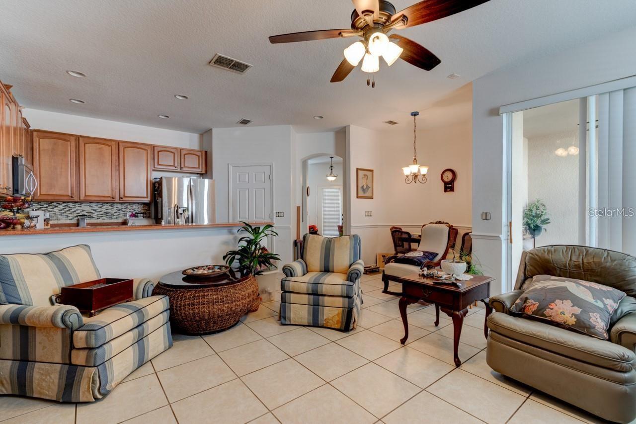 1128 TRAVERTINE TER — photo 2