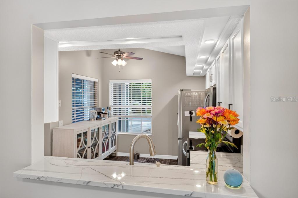 105 NEWPORT SQ — photo 12