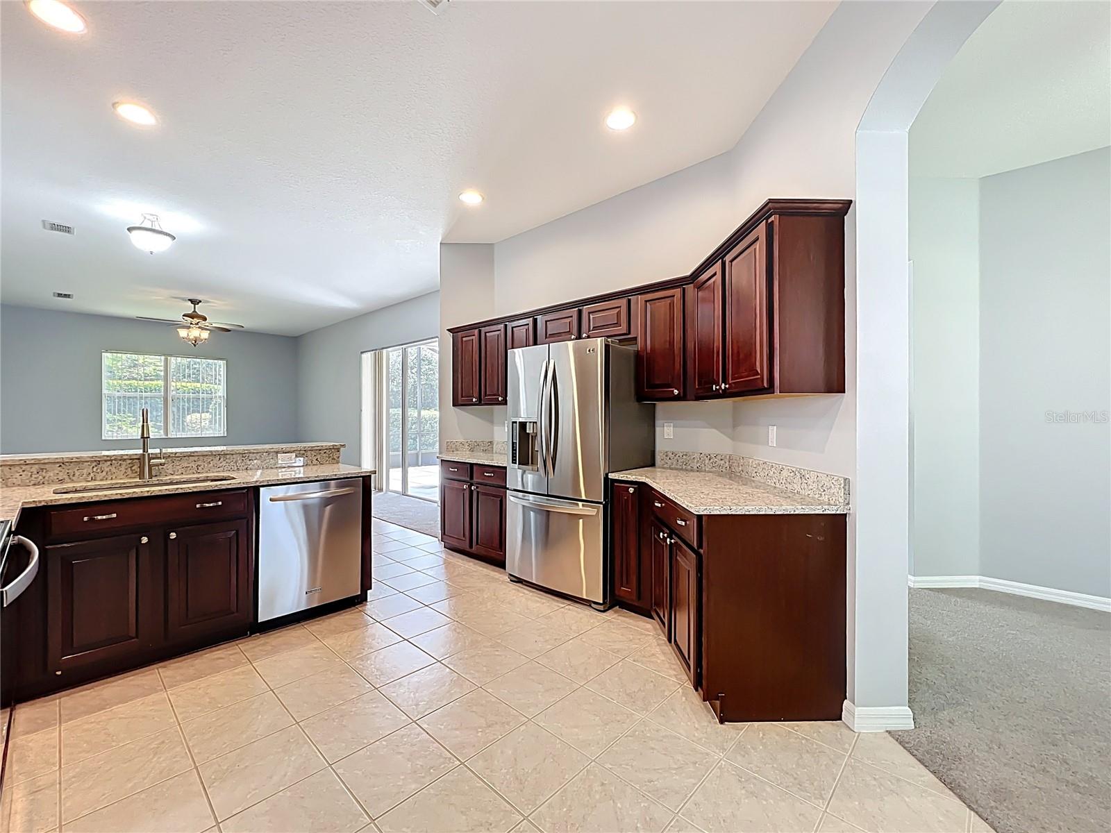 903 KERSFIELD CIR — photo 12