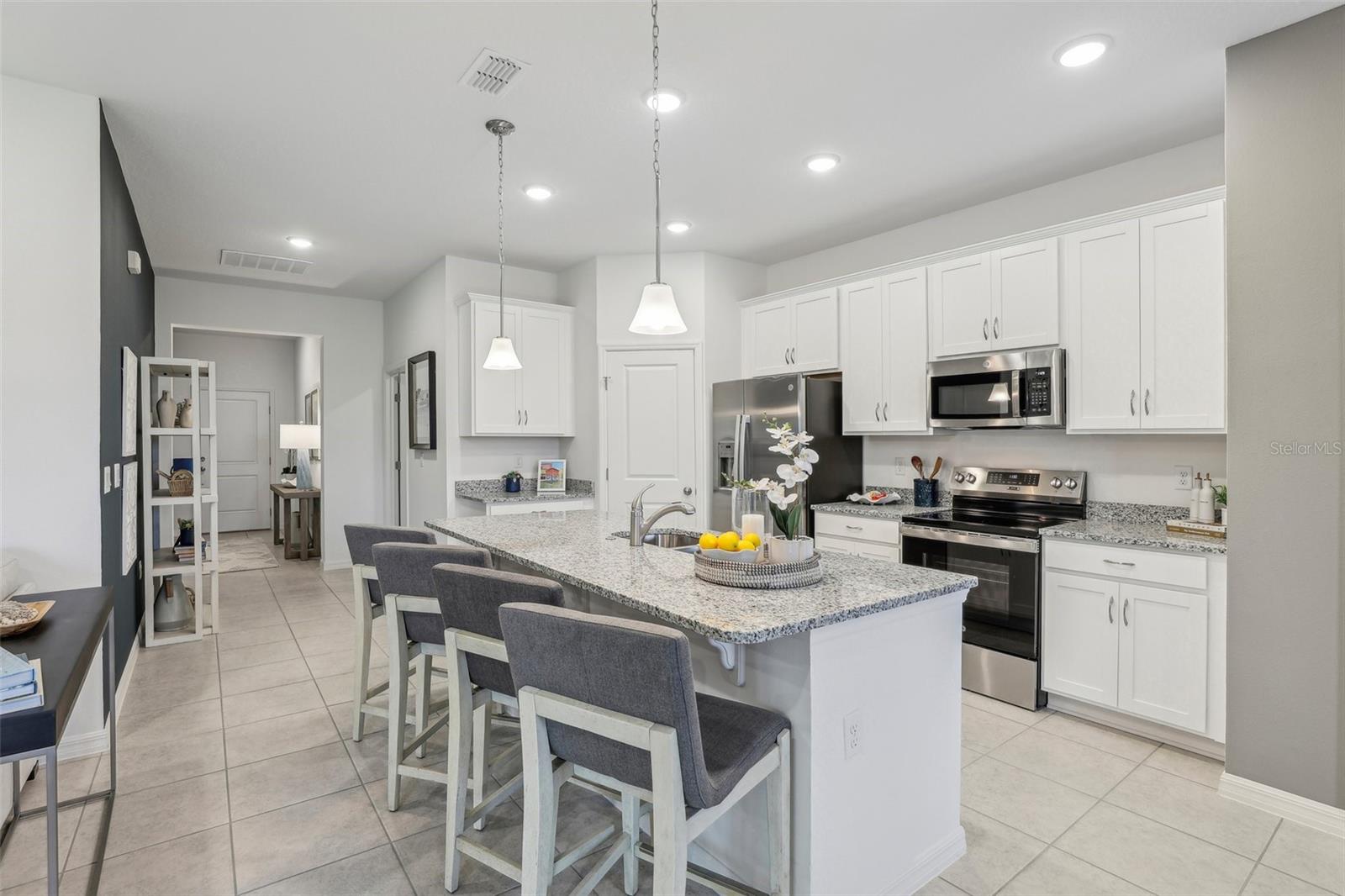 3975 TRIPLE CROWN LOOP — photo 4