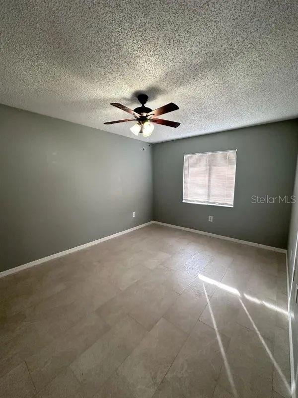 90 HIDDEN LAKE DR #124 — photo 4
