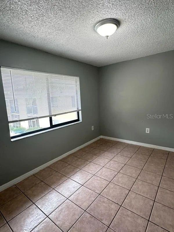 90 HIDDEN LAKE DR #124 — photo 5