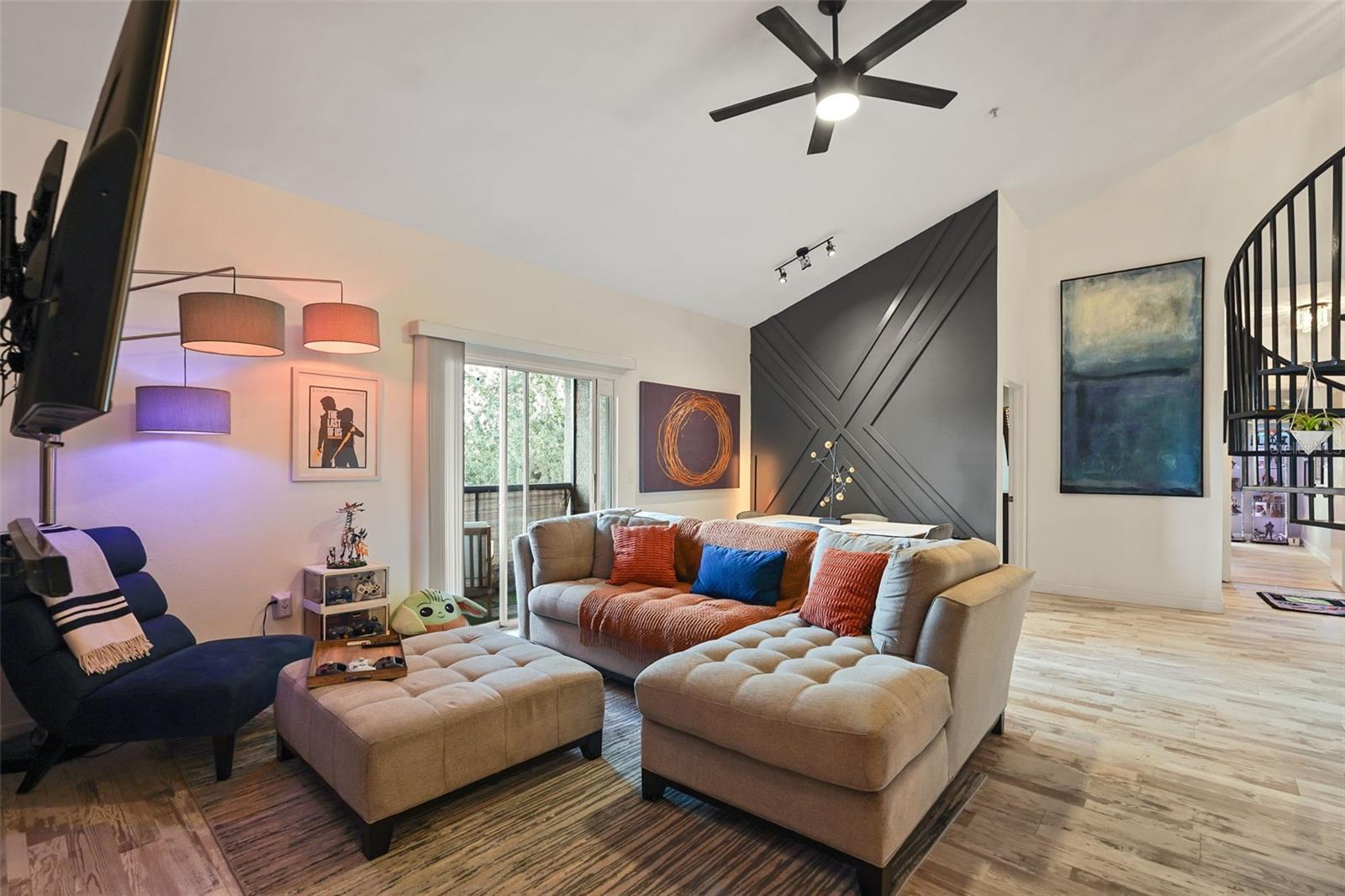 126 VISTA VERDI CIR #300 — photo 2