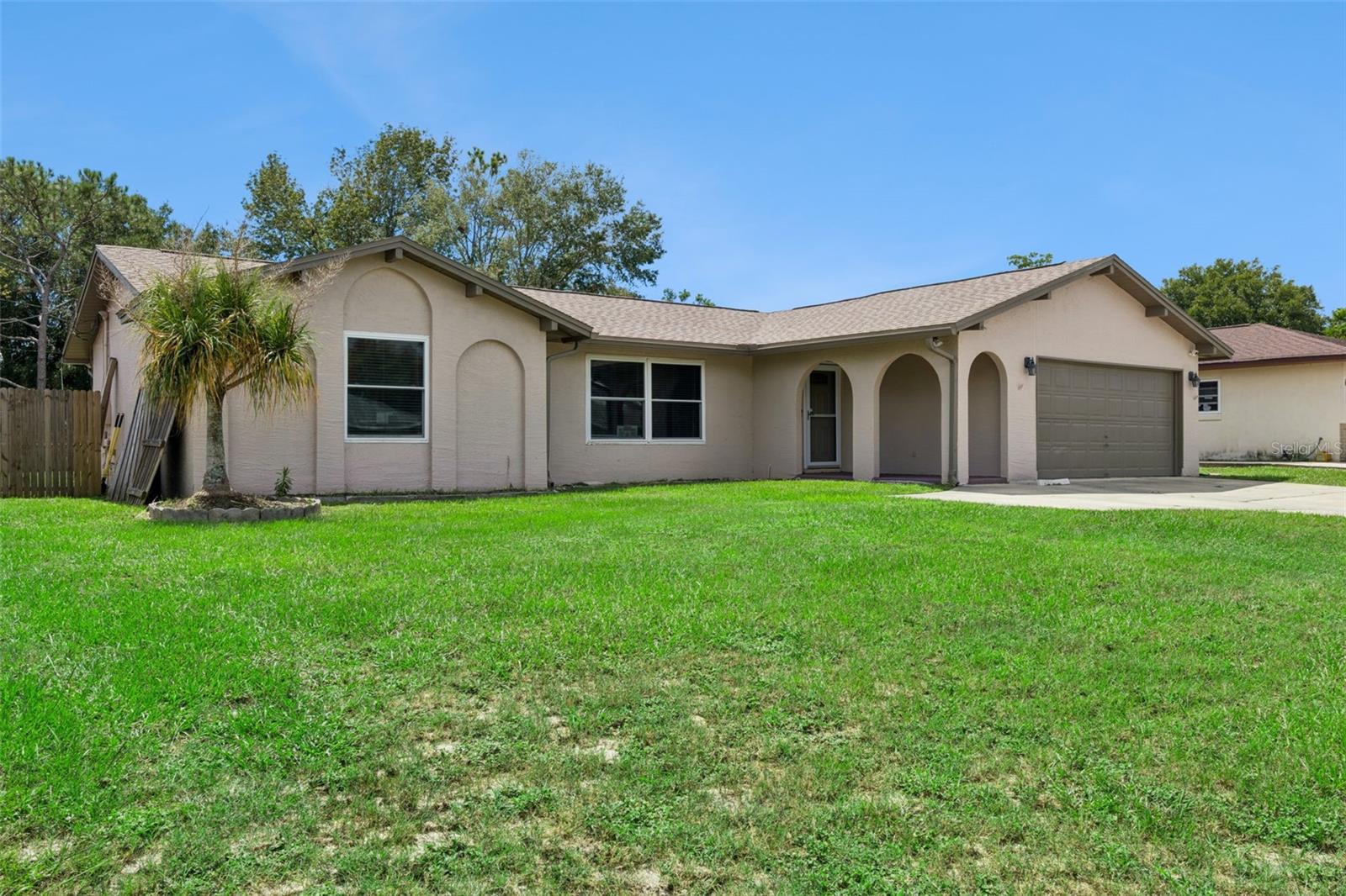 853 SYLVIA DR — photo 2
