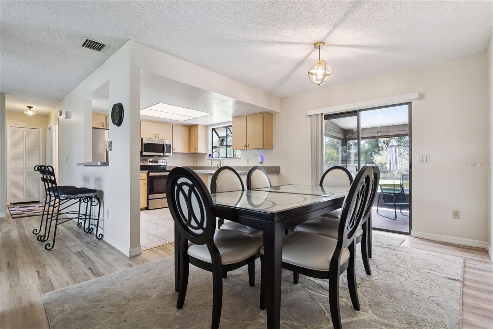 853 SYLVIA DR — photo 11