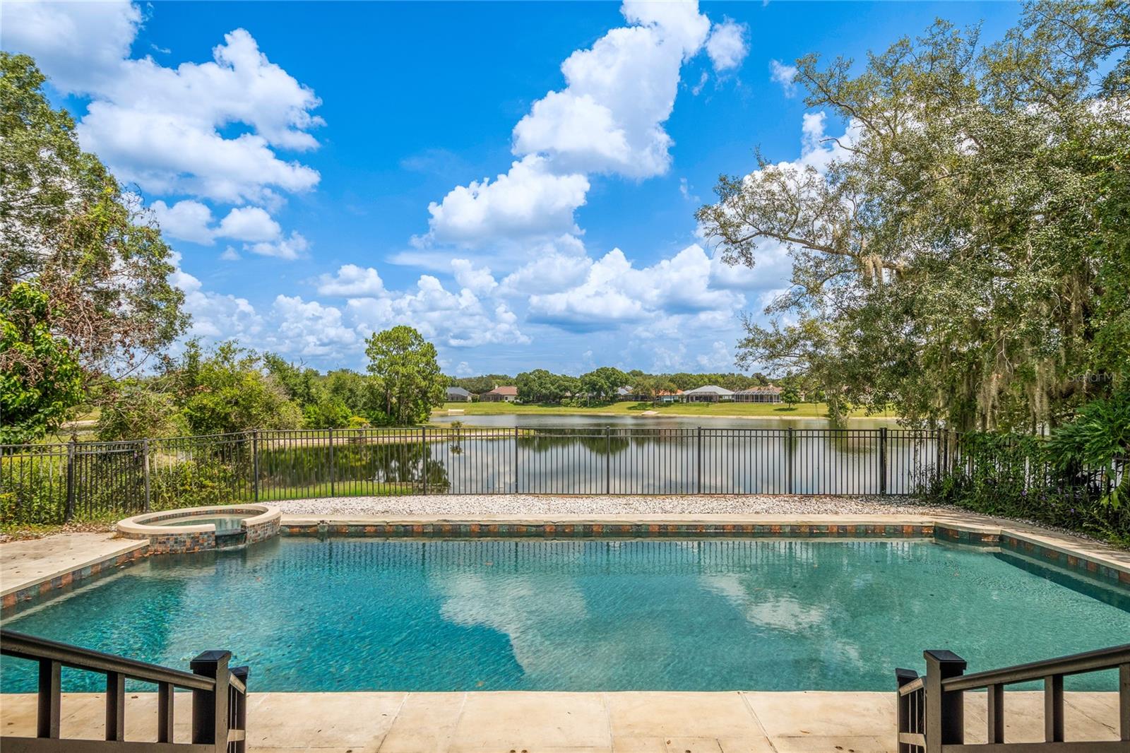 672 STONEFIELD LOOP — photo 4