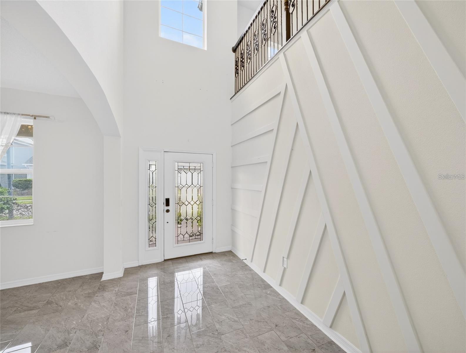 2556 LEYLAND CYPRESS LN — photo 2