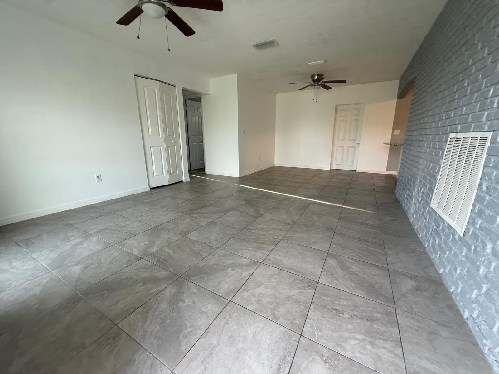 2302 E DANA DR — photo 6