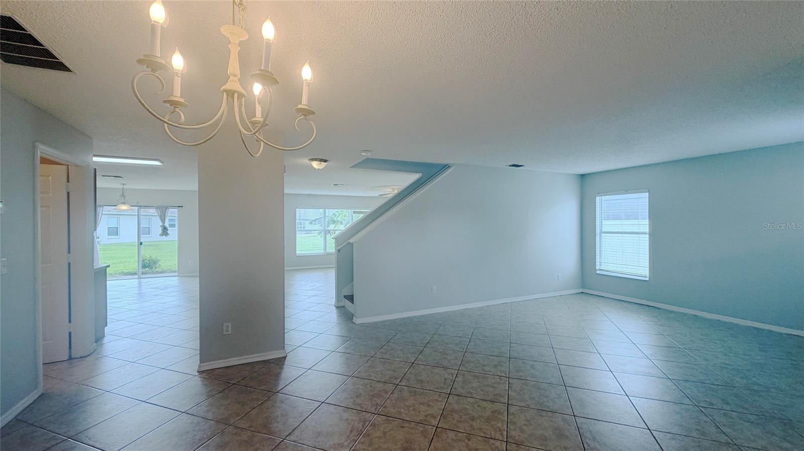 831 HORSESHOE FALLS DR — photo 3