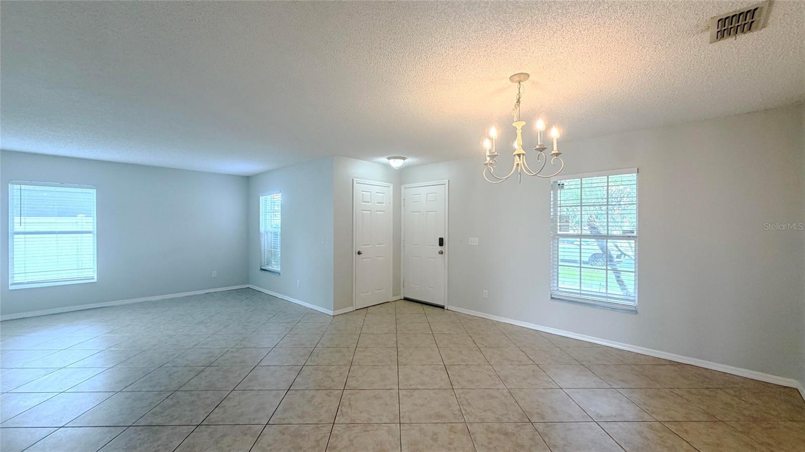831 HORSESHOE FALLS DR — photo 5