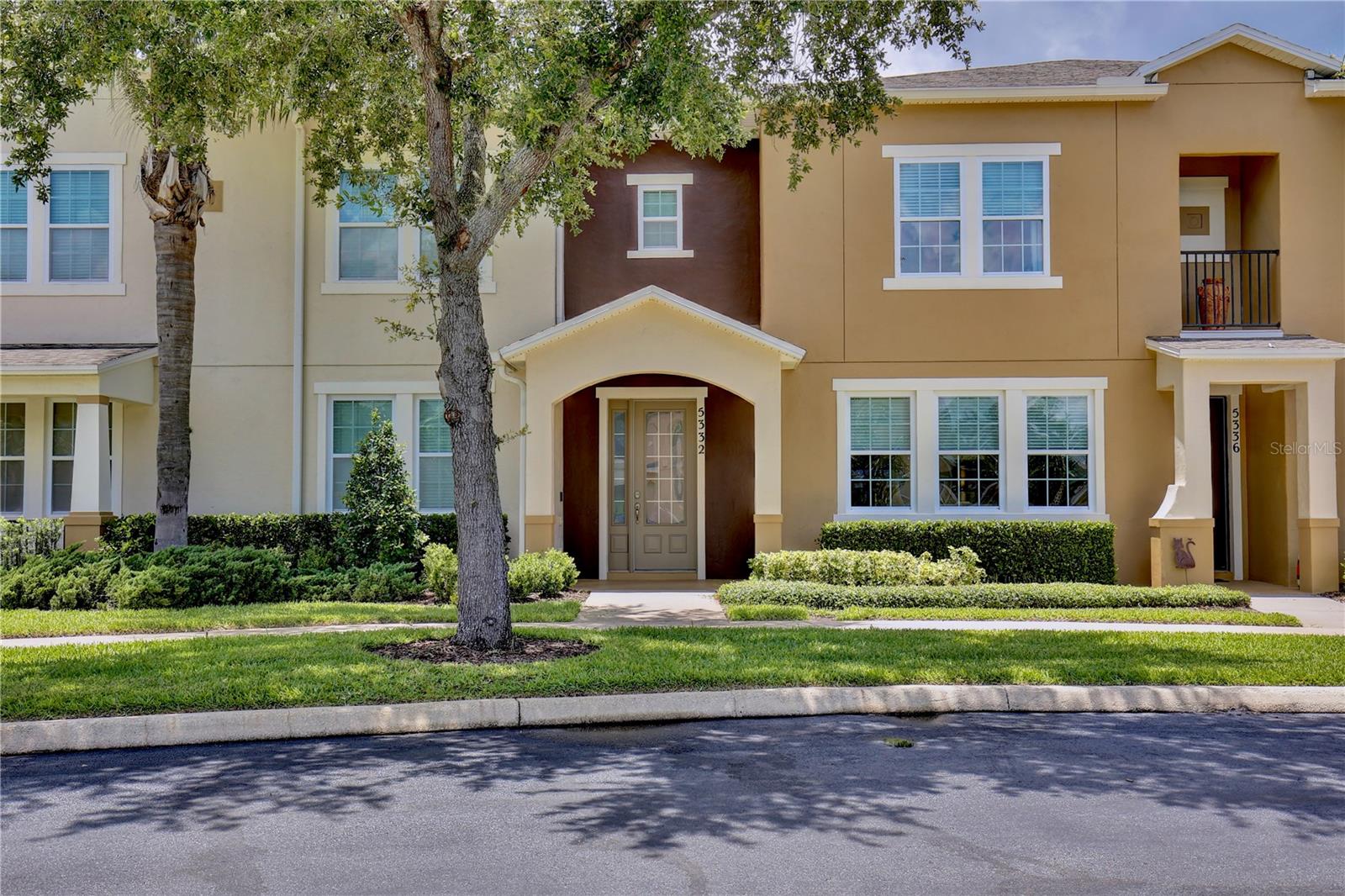 5332 FACTORS WALK DR