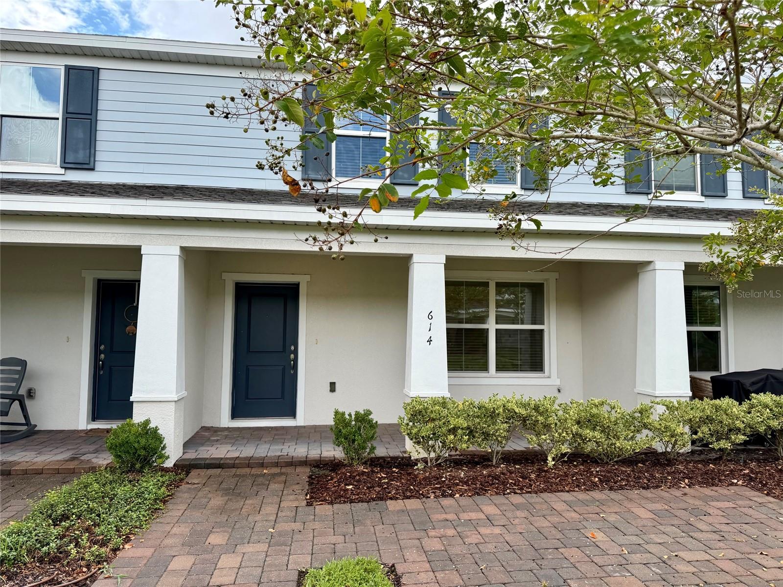 614 CHEVAL LN — photo 2