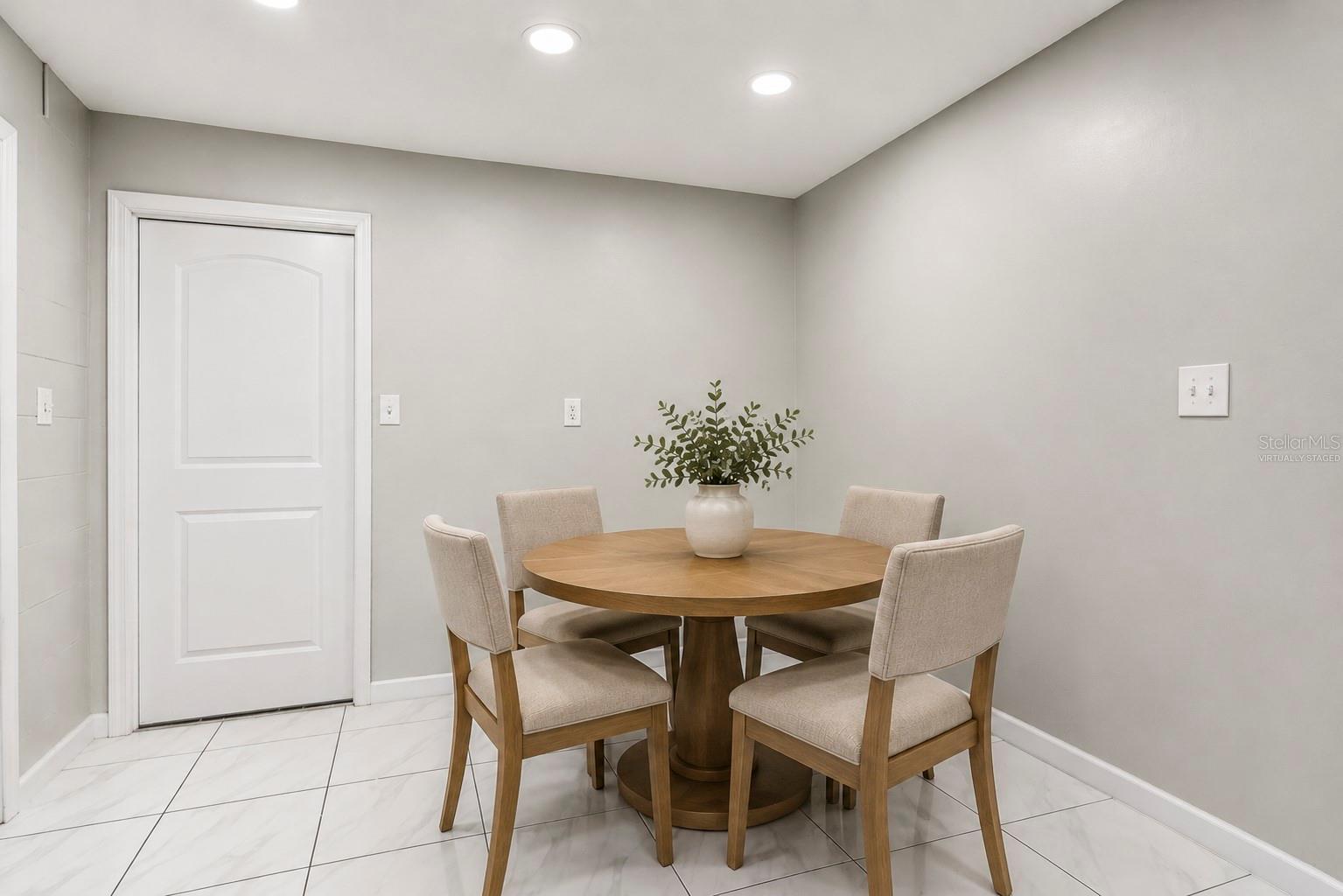 2841 EMPIRE PL — photo 11