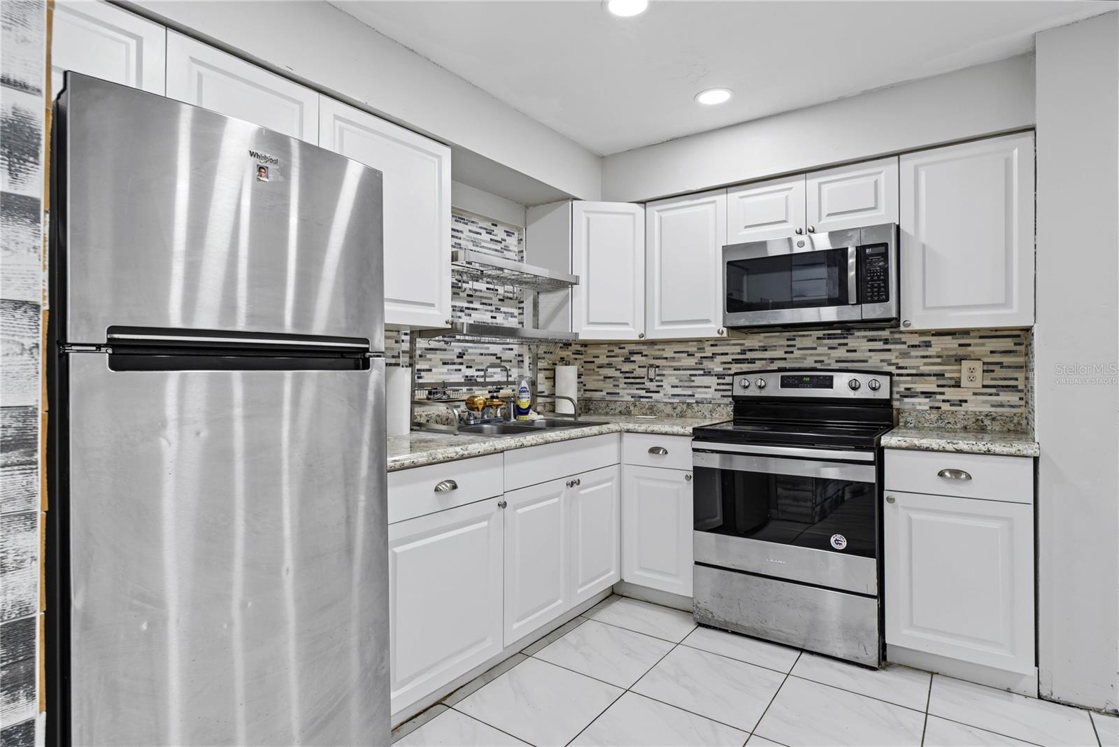 2841 EMPIRE PL — photo 9