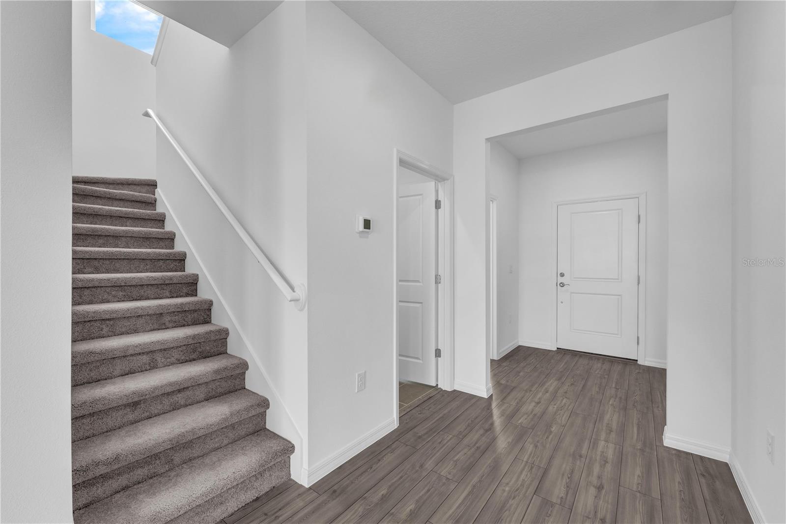 3936 TRIPLE CROWN LOOP — photo 2