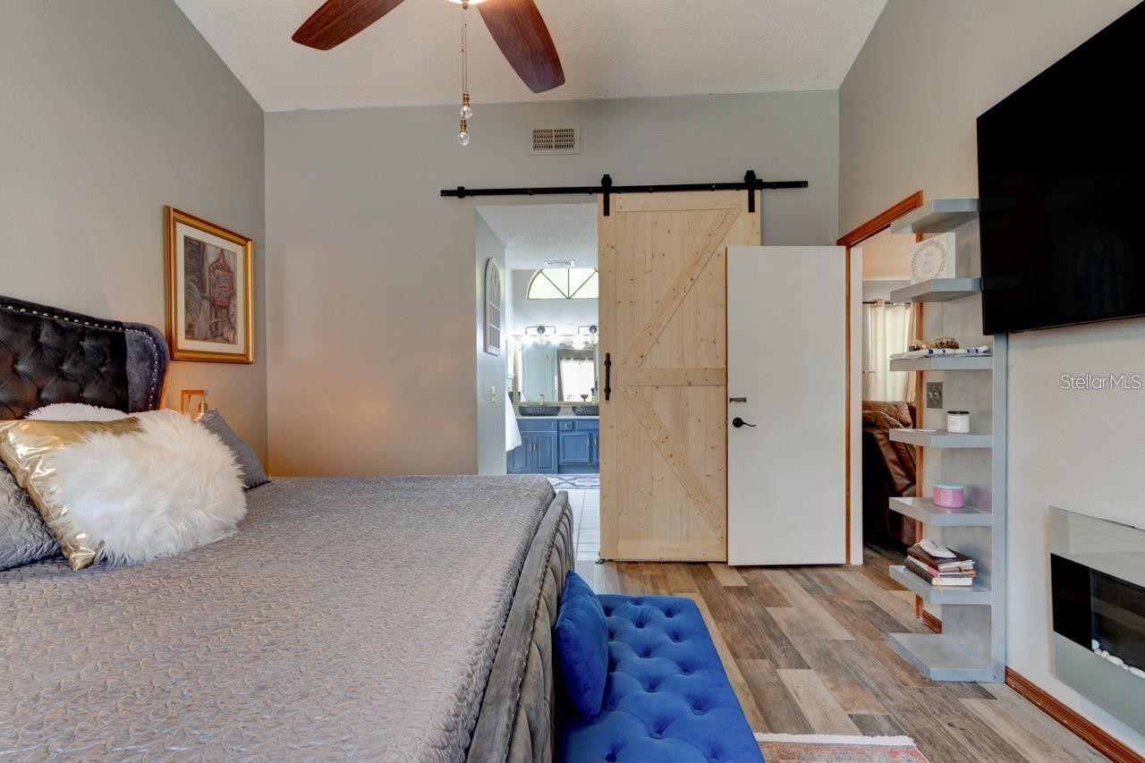 3237 NEWMARK DR — photo 12