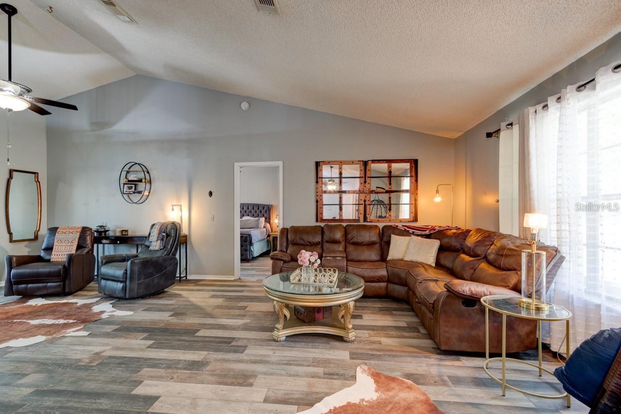 3237 NEWMARK DR — photo 4