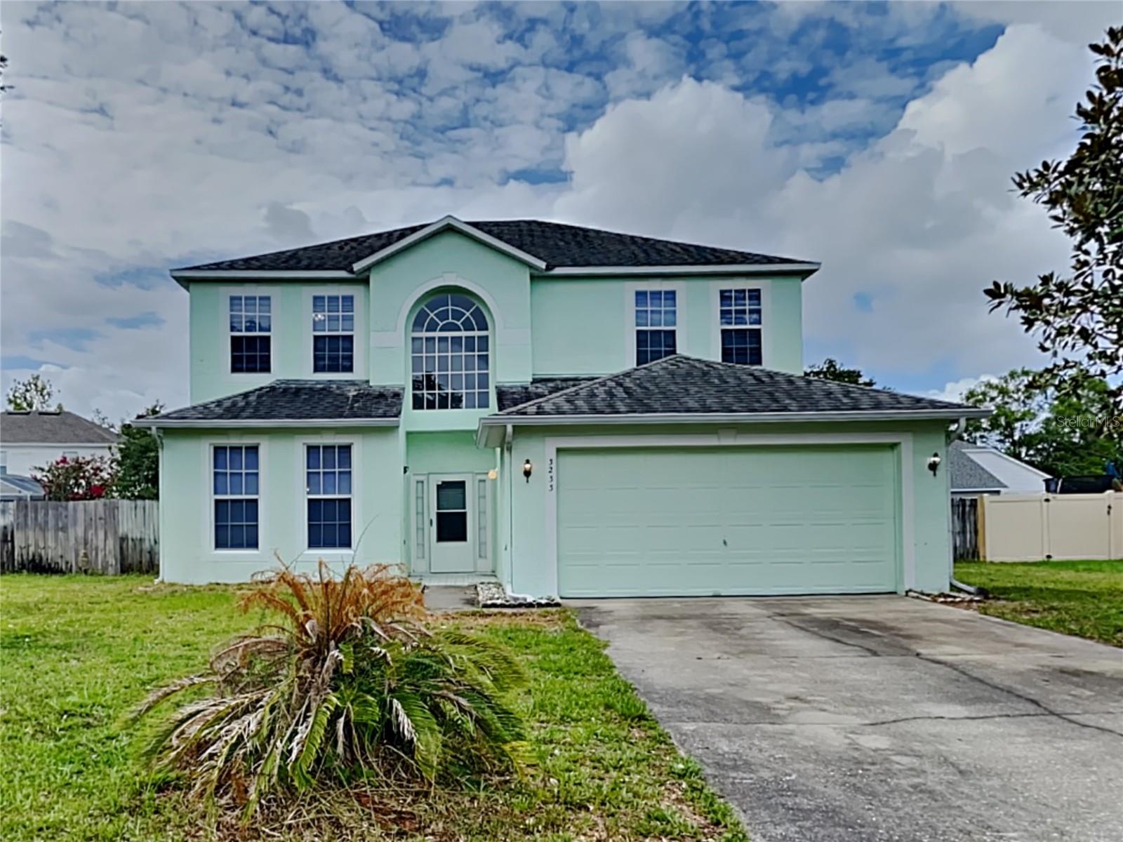 3233 KINGS RIDGE TER