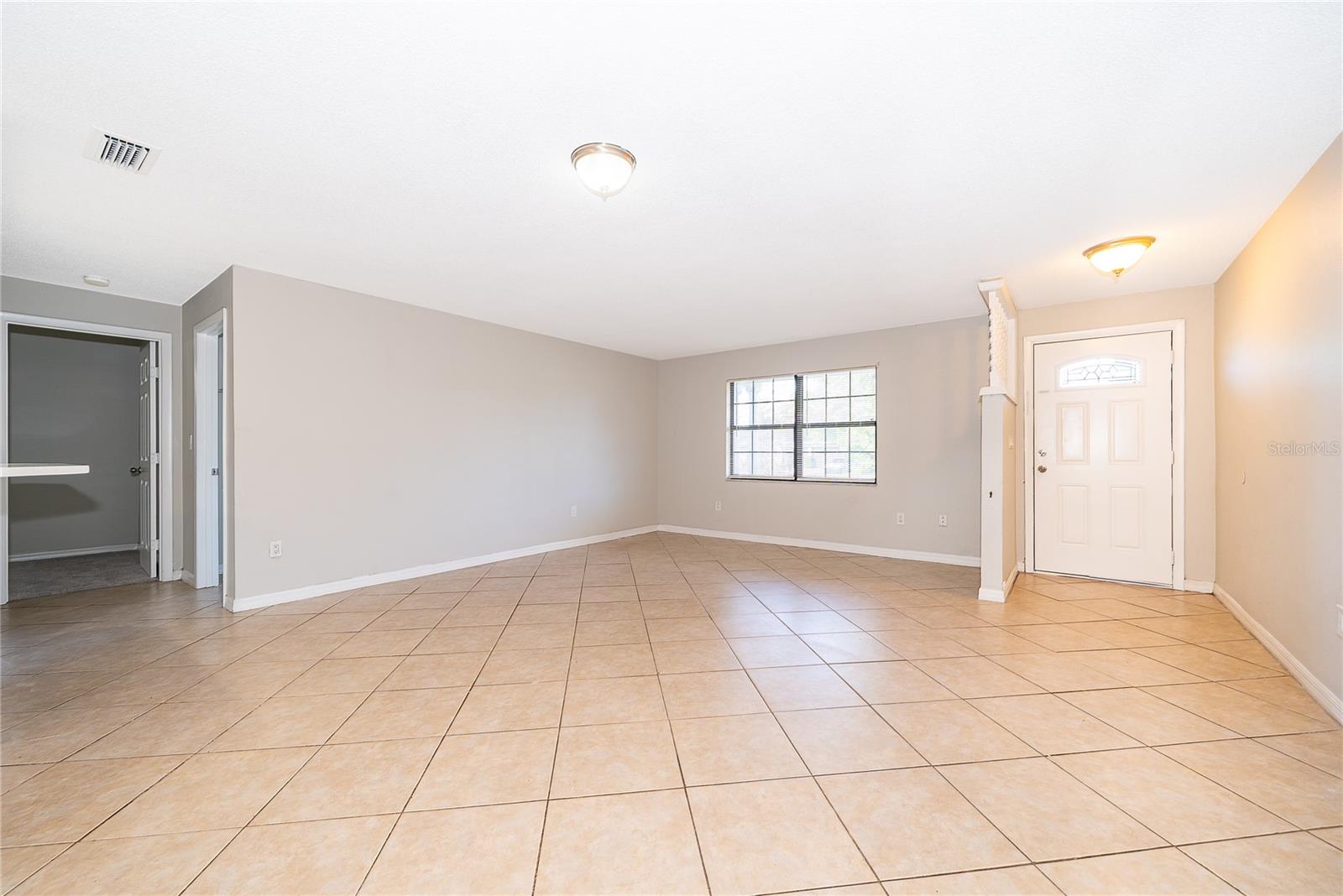 2049 N NORMANDY BLVD — photo 7