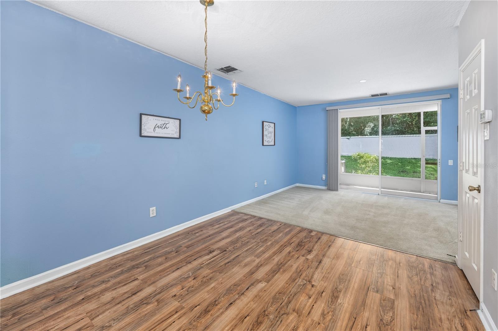 923 VINELAND PL — photo 6