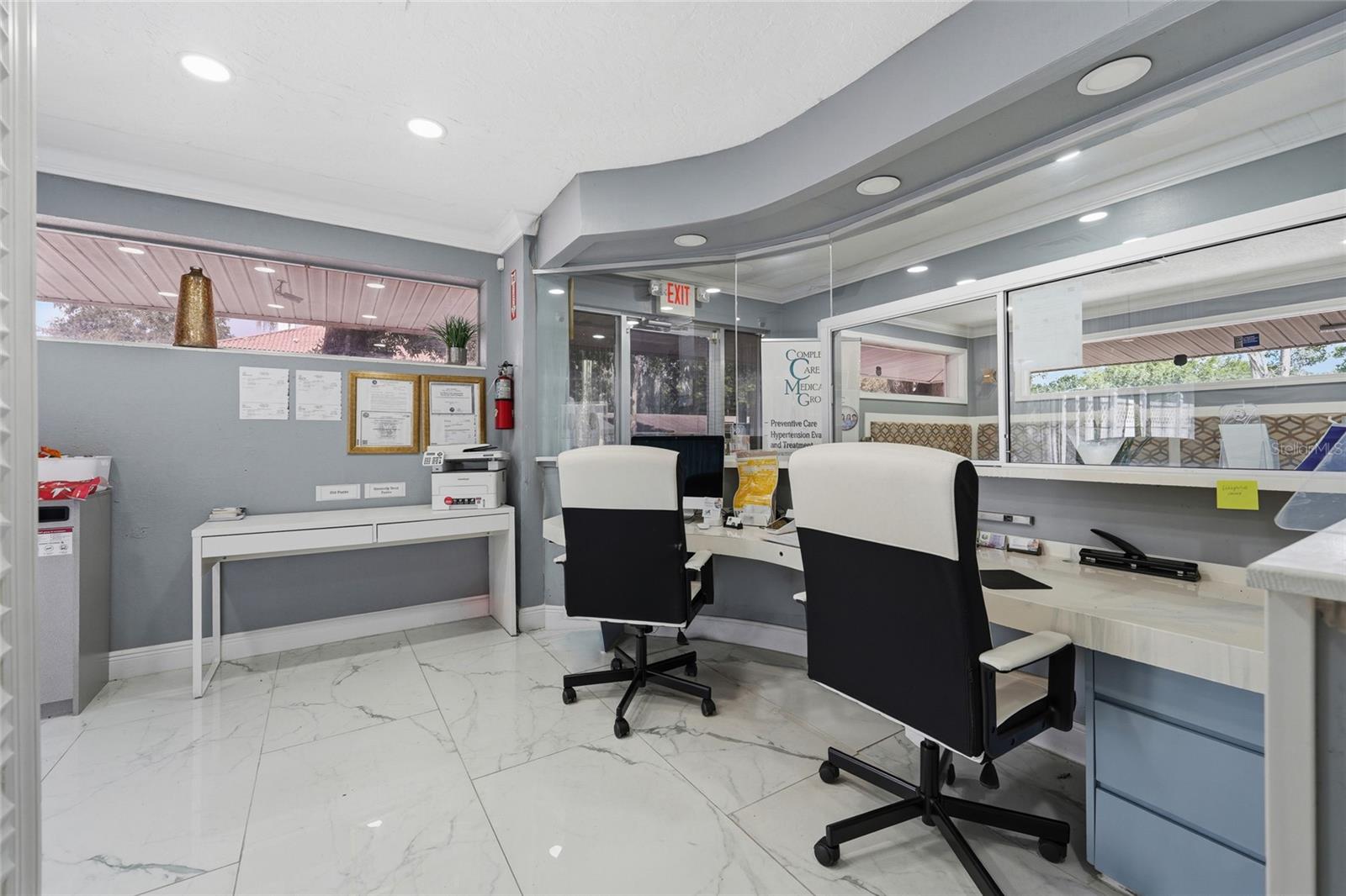 2105 S PARK AVE — photo 6