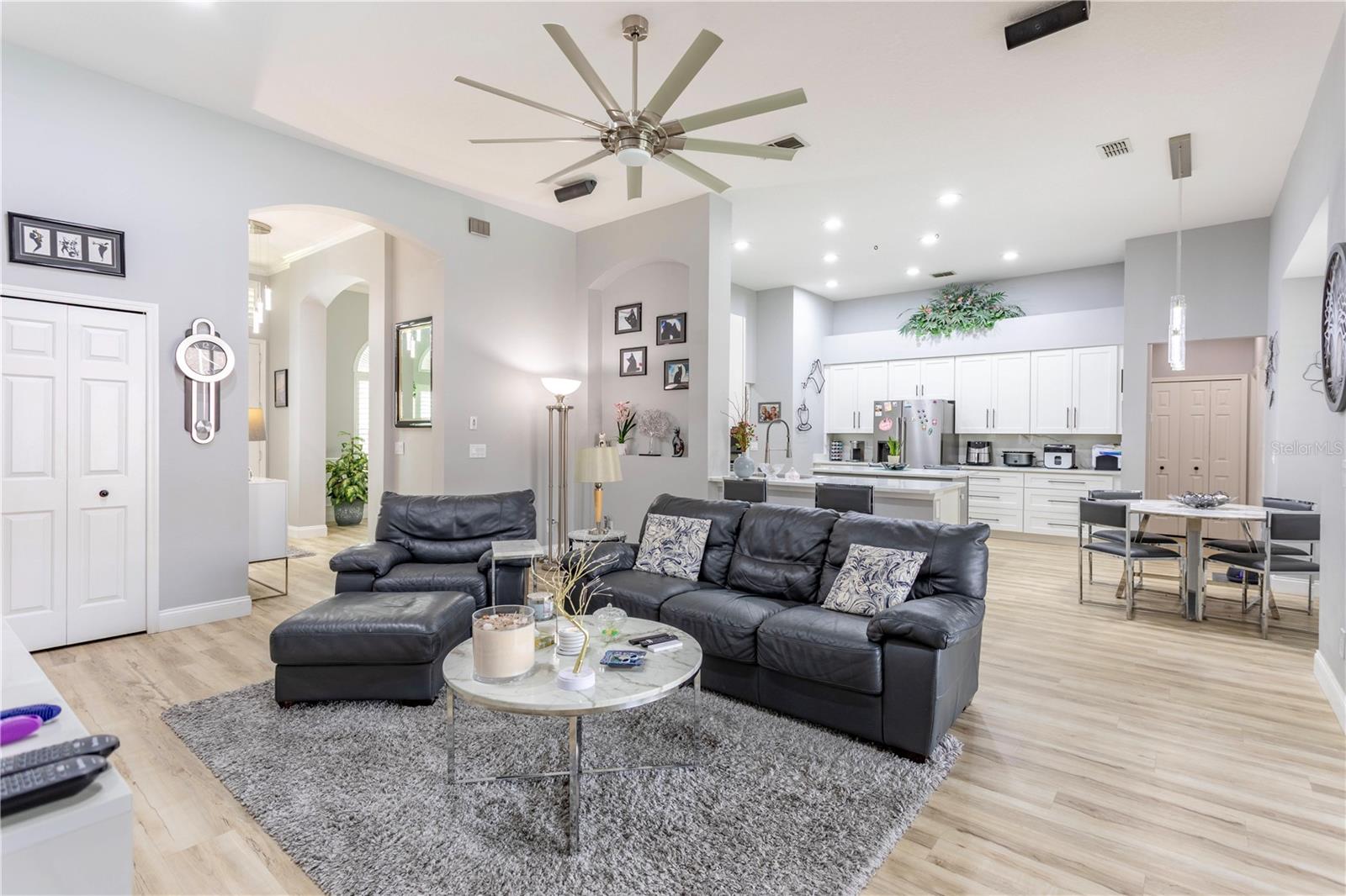 1837 MORGANS MILL CIR — photo 8