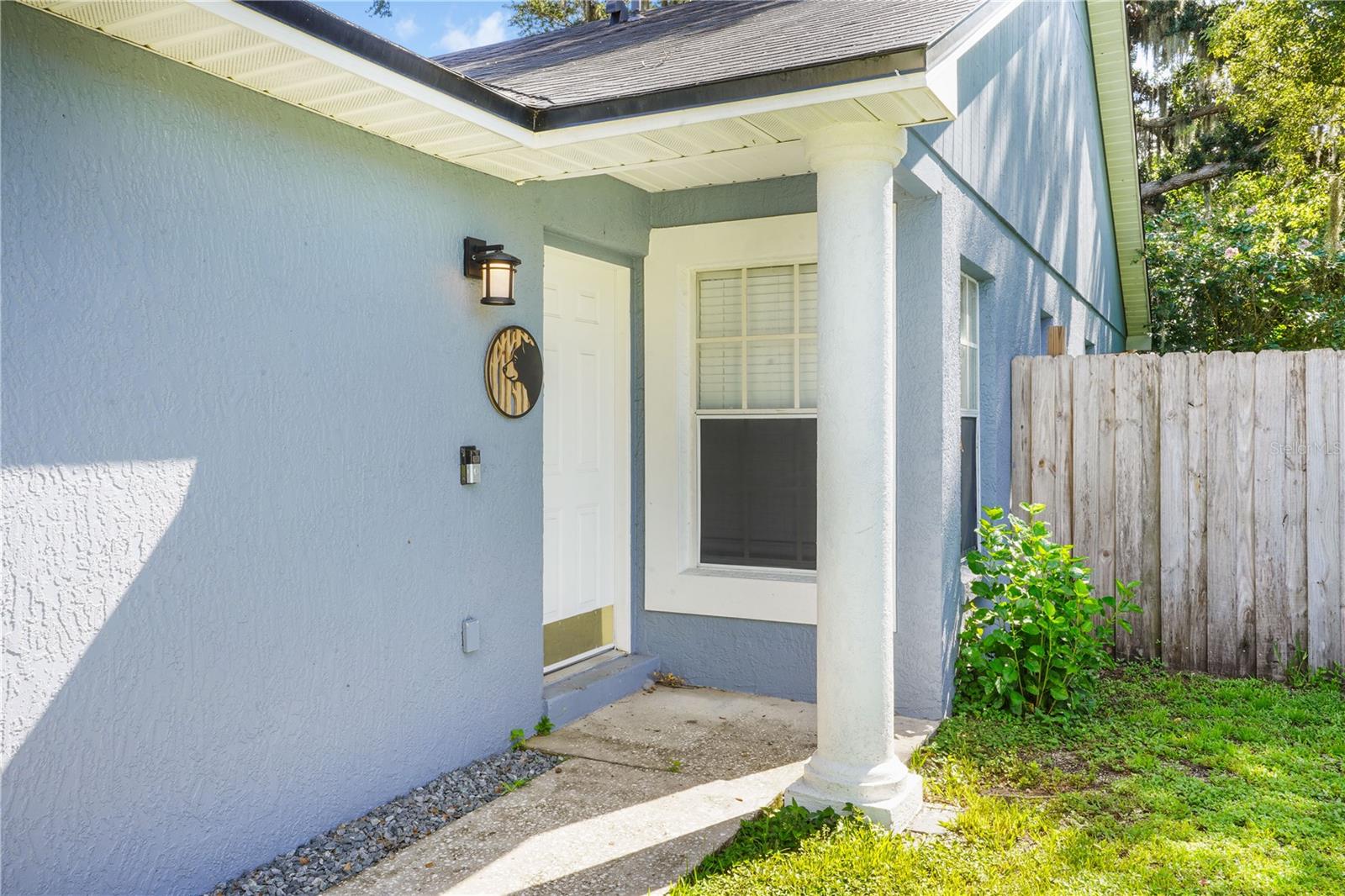100 KELLY CIR — photo 4