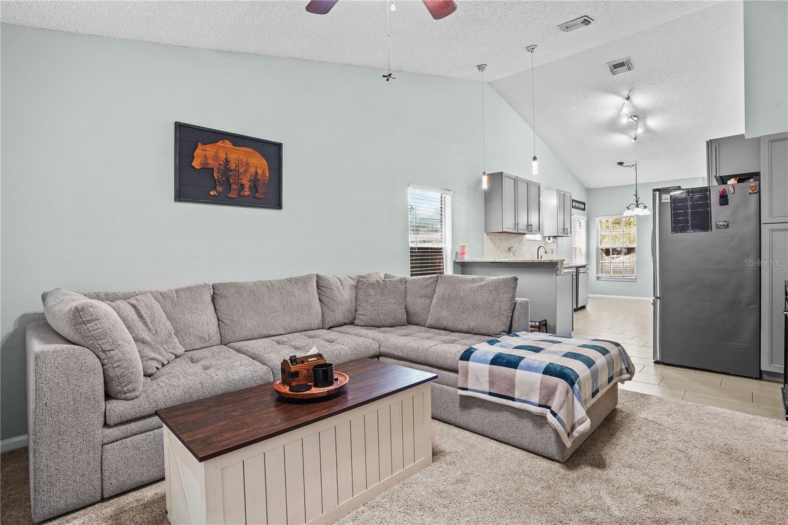 100 KELLY CIR — photo 7