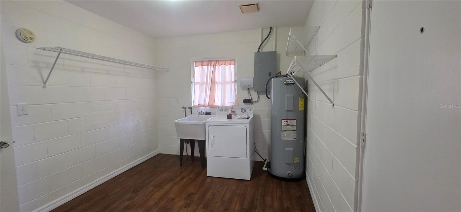 153 E HIGHBANKS RD — photo 12