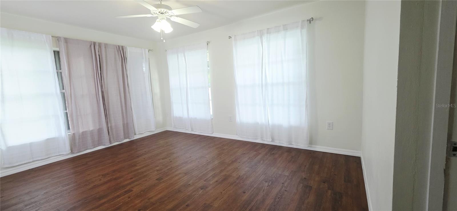 153 E HIGHBANKS RD — photo 5