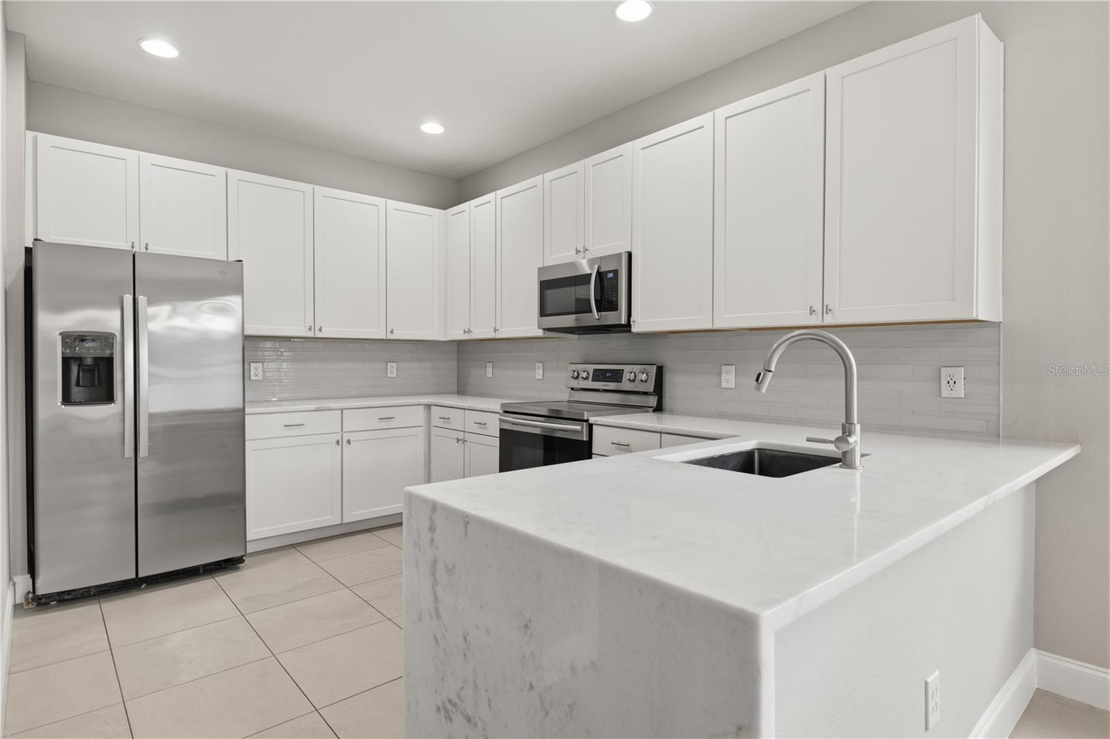 1526 EQUINOX CIR — photo 11