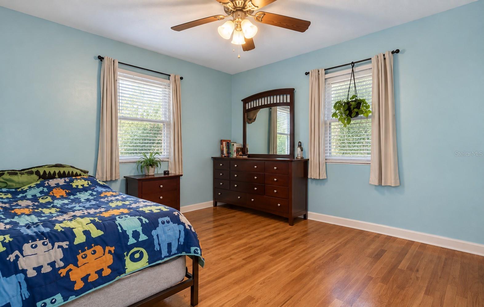 89 LORILLARD PL — photo 7