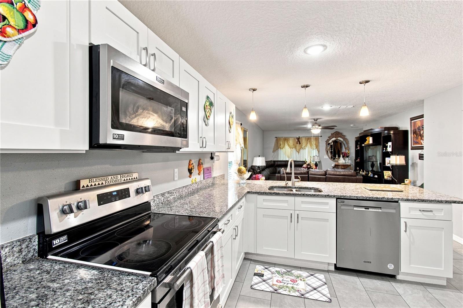 4300 LENOX BLVD — photo 11