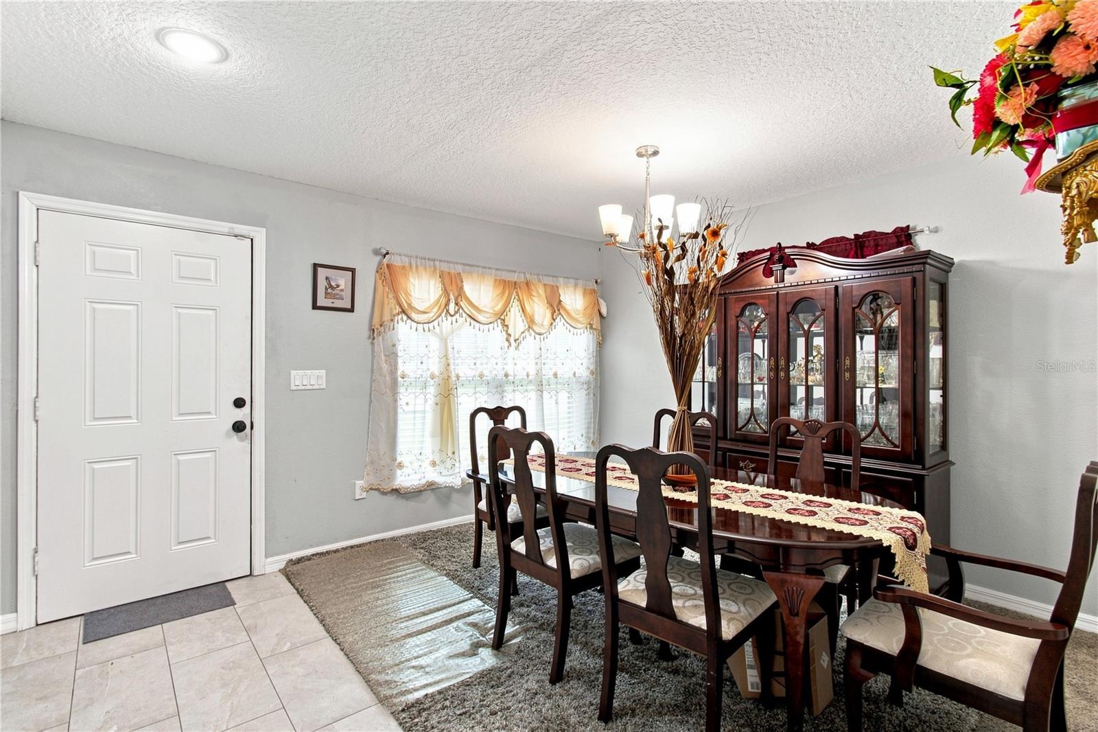 4300 LENOX BLVD — photo 8