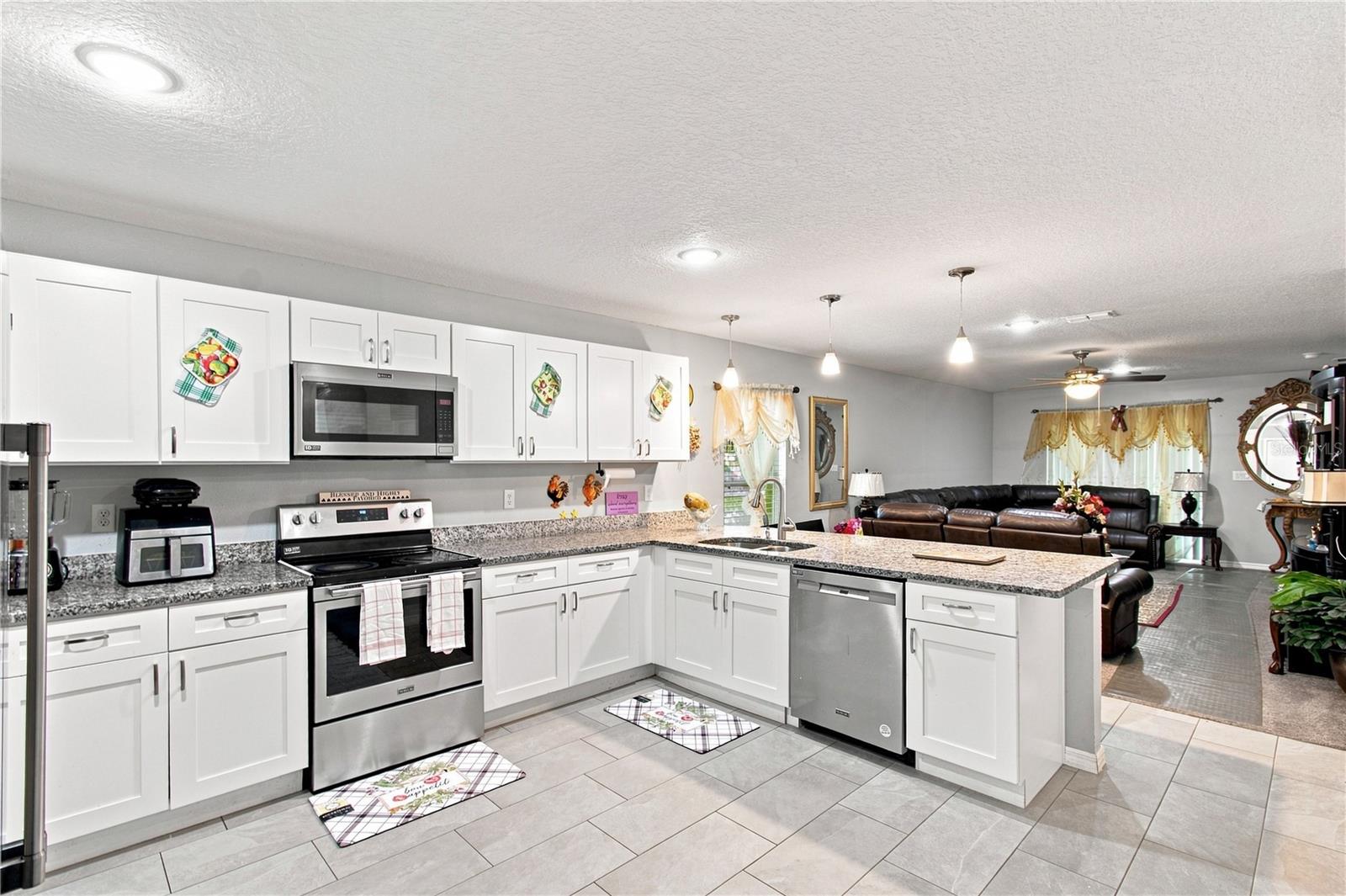 4300 LENOX BLVD — photo 9