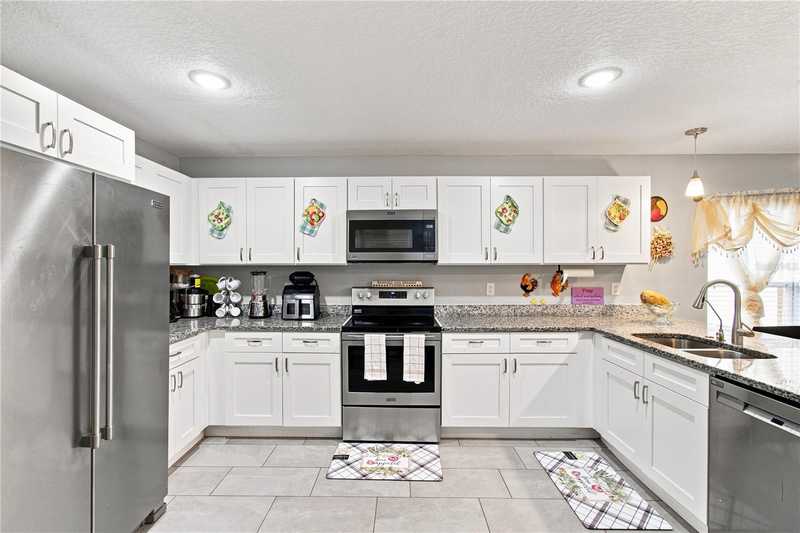 4300 LENOX BLVD — photo 10