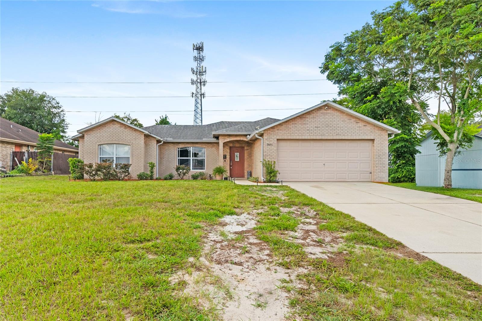 2086 S PARKTON DR — photo 2