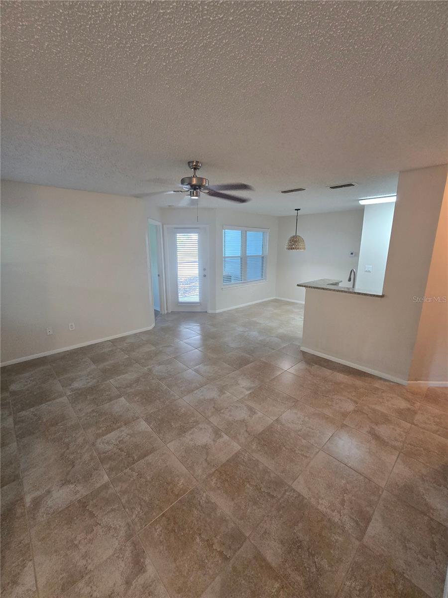2577 GRASSY POINT DR #105 — photo 5