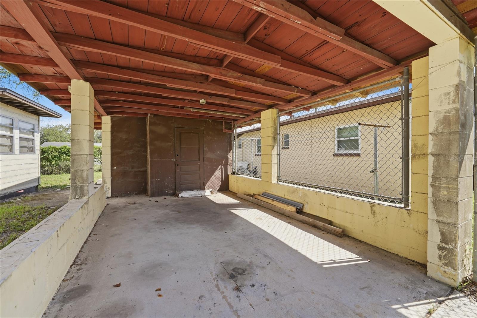 307 LEMON ST — photo 3