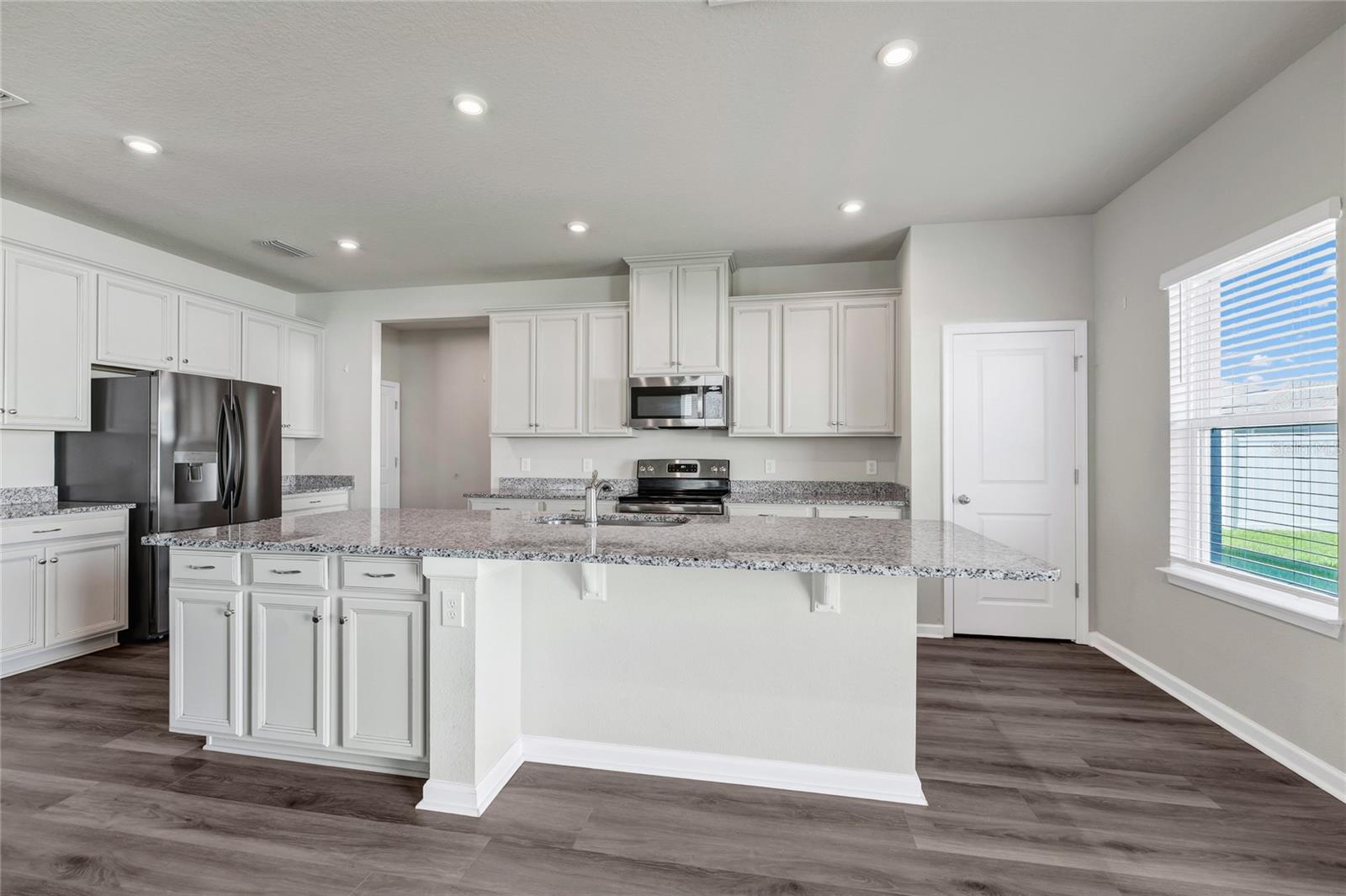 2119 TUDOR ROSE DR — photo 6