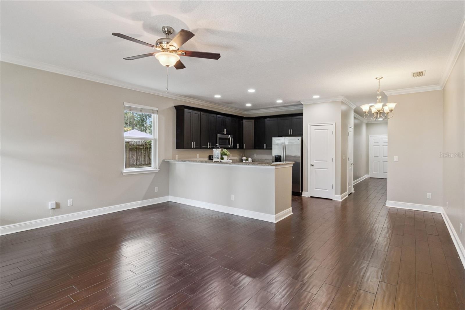 2544 MAYER ST — photo 4