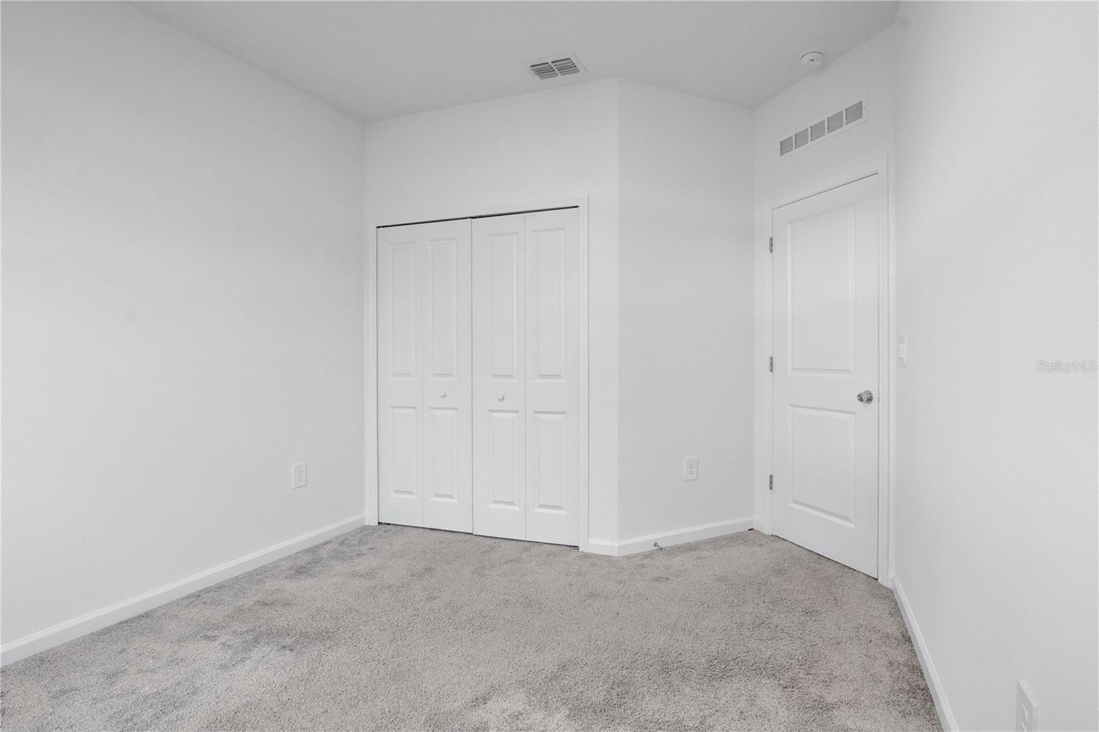 433 BOGEY DR — photo 11