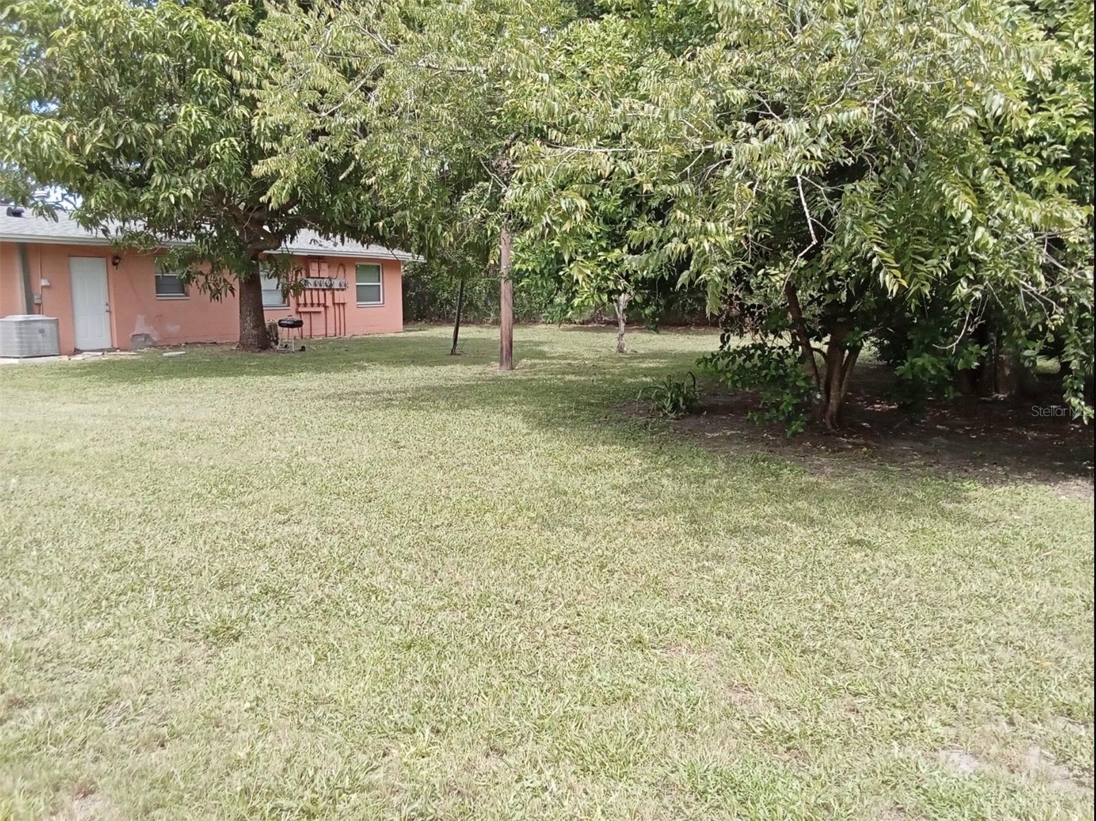 555 OAK ST — photo 5