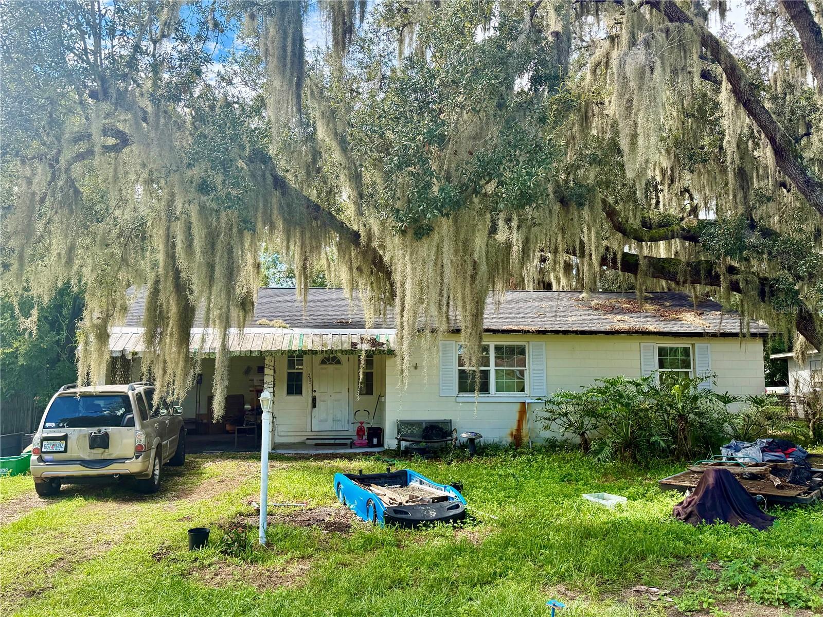 255 VALENCIA RD