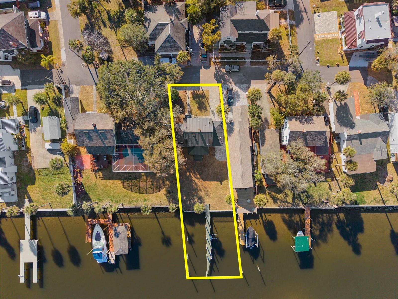 241 LEXINGTON DR — photo 6